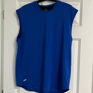 EUC Nike dri-fit basketball shirt